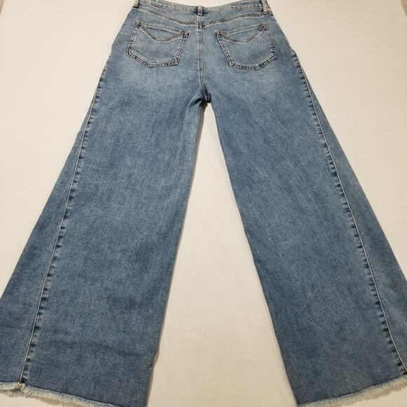 Chicos Jeans Sized 1.5 10R So Slimming Wide Leg Frayed Hem High Rise 570383758 - Picture 5 of 13